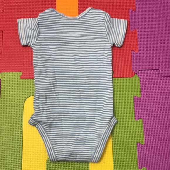 Carter’s “little hero” onesie - Picture 4 of 4